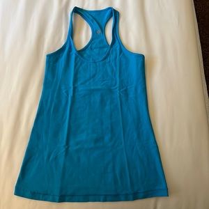 Lululemon racer back tank size 6 blue